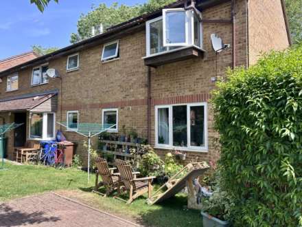 Property For Rent Moor Pond Close, Bicester