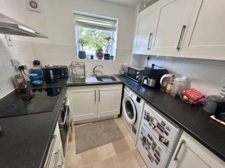 Moor Pond Close, Bicester, Image 2
