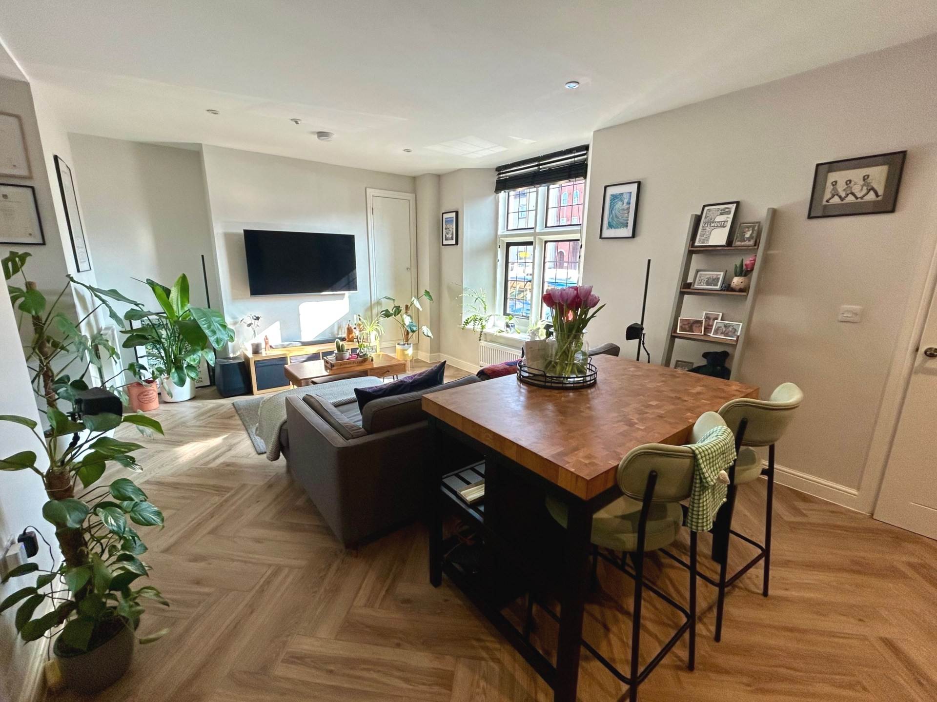 The Courts, Warwick Road., Image 3