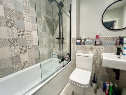 The Courts, Warwick Road., Image 17