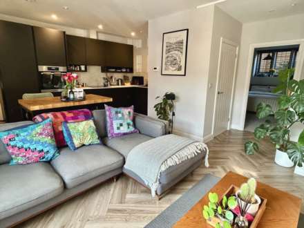 The Courts, Warwick Road., Image 2