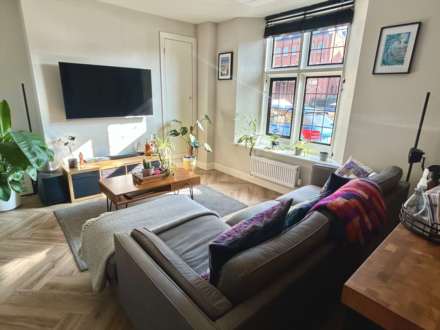 The Courts, Warwick Road., Image 4