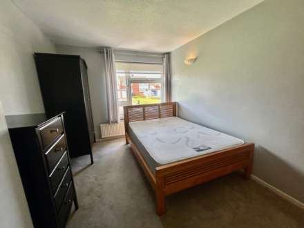 Goodrington Close, Banbury, Image 6