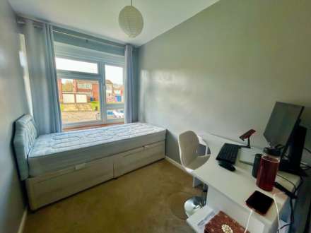 Goodrington Close, Banbury, Image 7