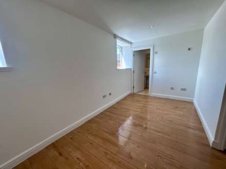 North Bar, Banbury, Image 3