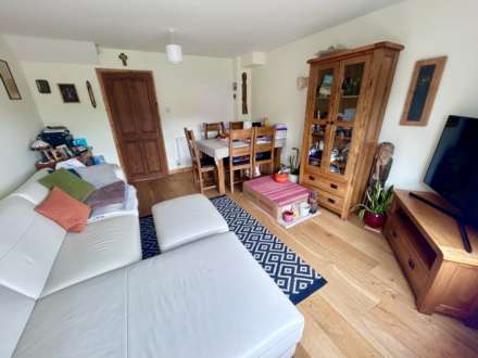 Rosedale Avenue, Banbury, Image 4