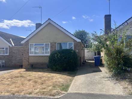 Property For Sale Kingston Close, Middleton Cheney, Banbury