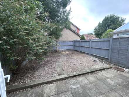Canterbury Close, Banbury, Image 8