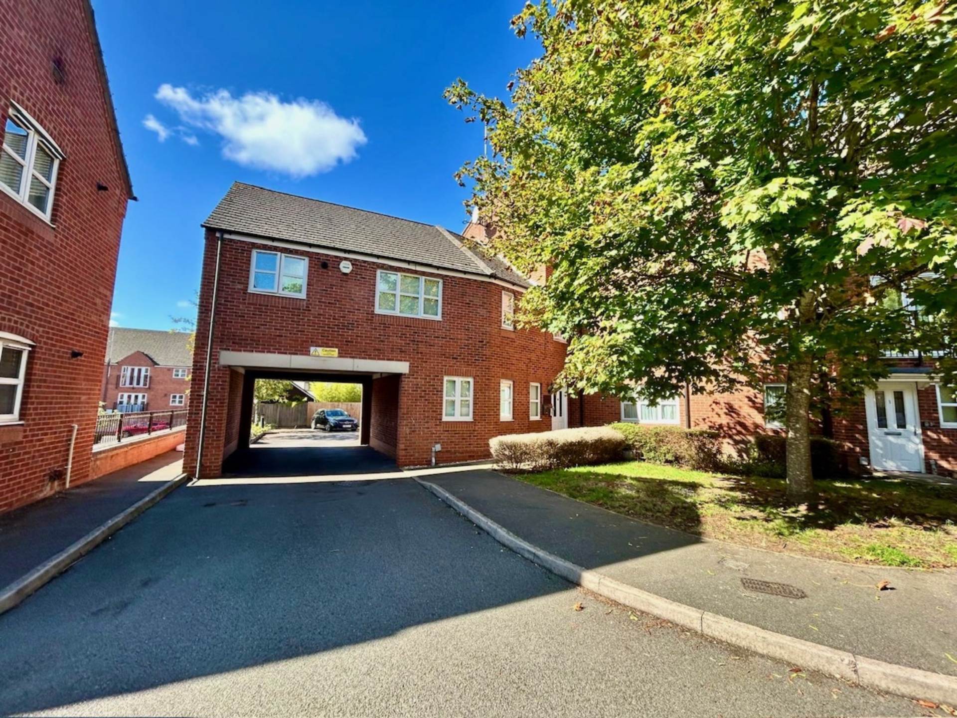 Birch House, Clarkes Court, Image 1