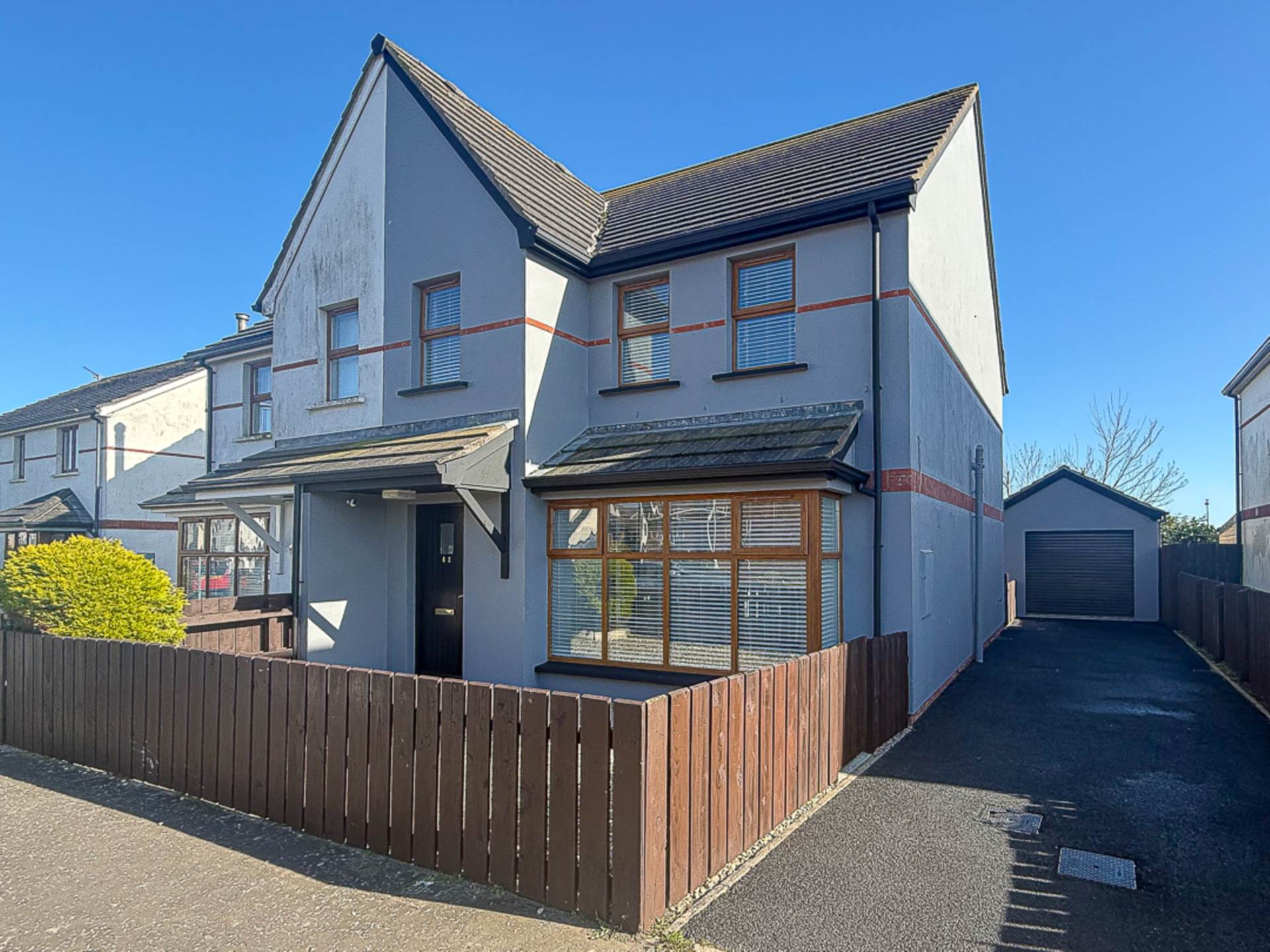 42 Longfield Way