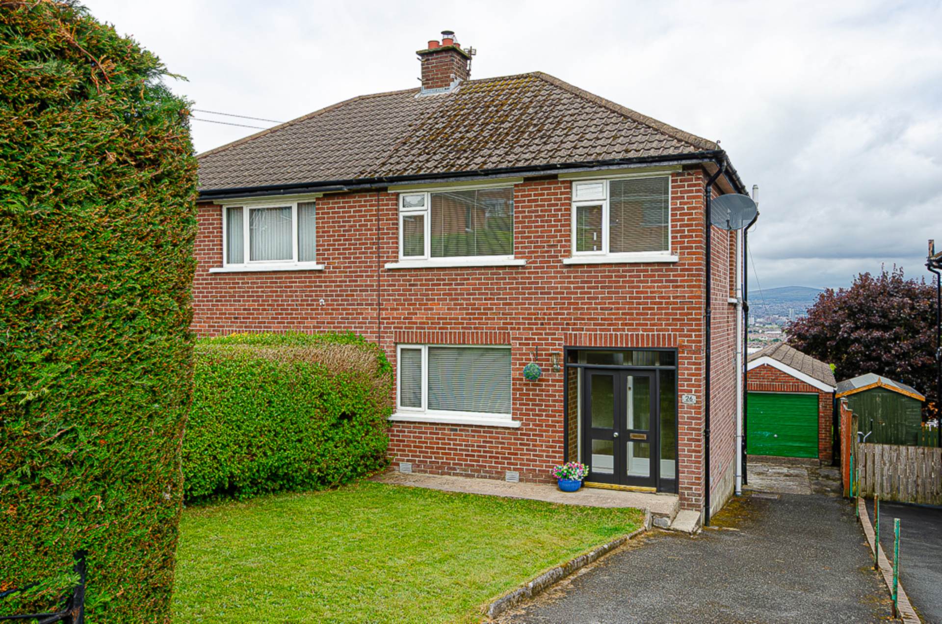 26 Delamont Park