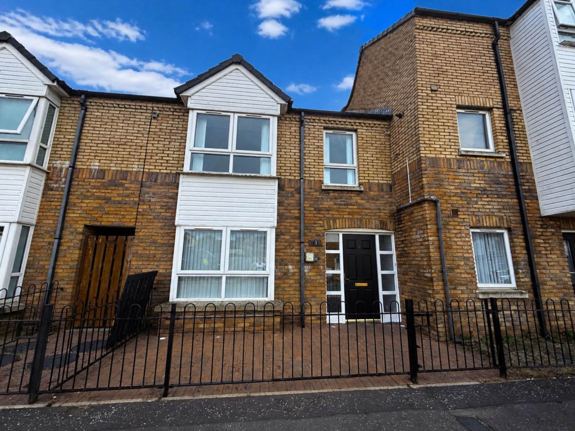 3 Leitrim Street