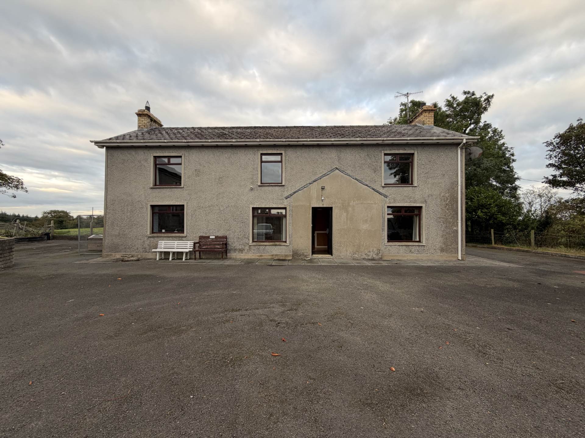 7 Castlerainey Road