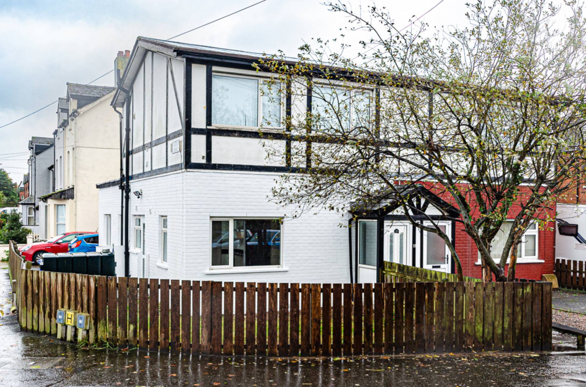 19 Inverary Drive