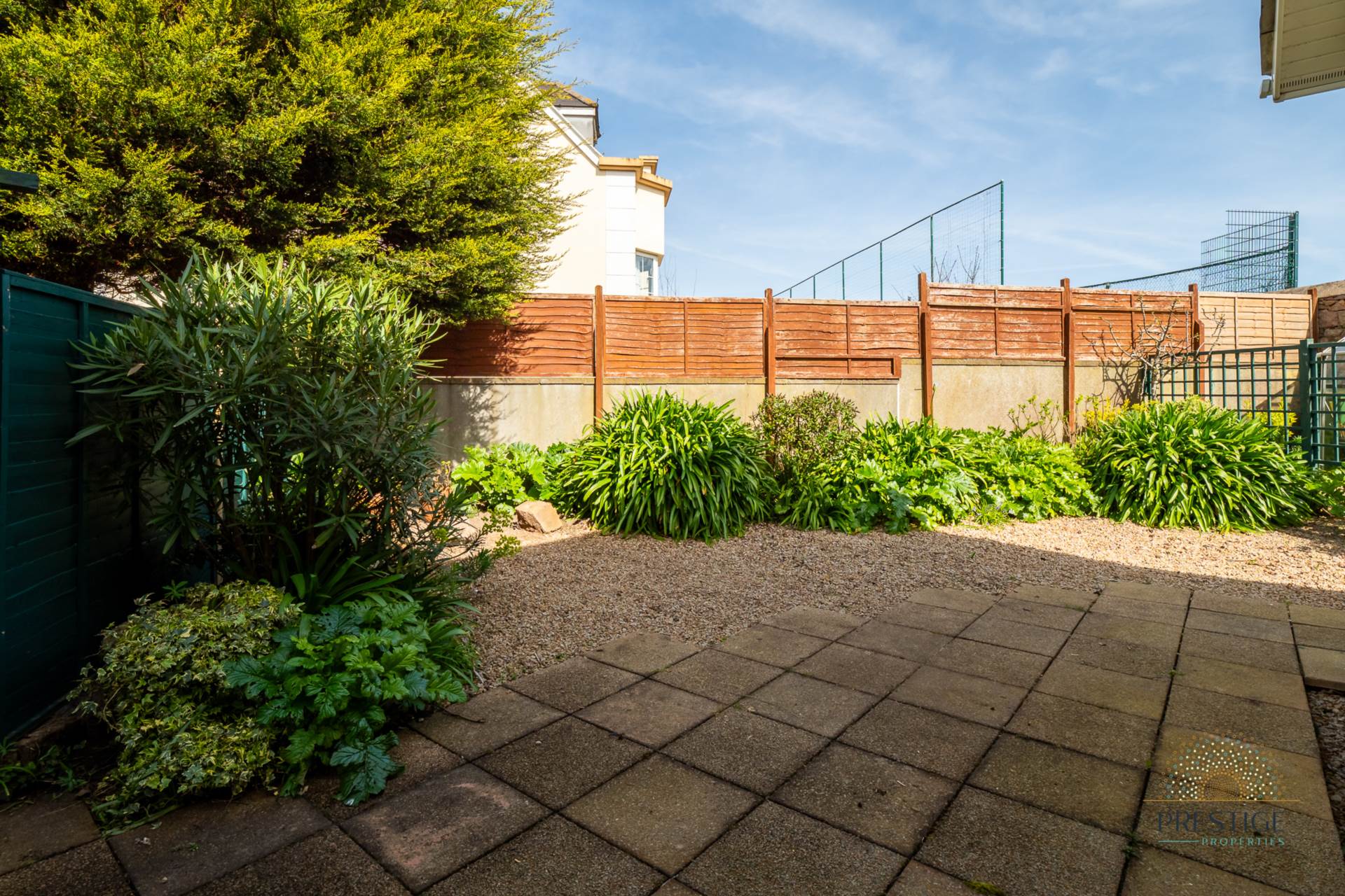 Mont Millais - Town Outskirts, Image 9