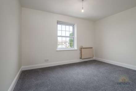 ST CLEMENT, Image 12