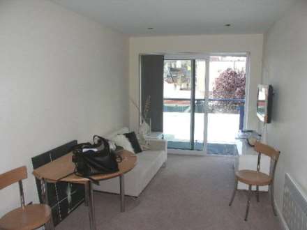 New Street - QUALIFIED, Image 2