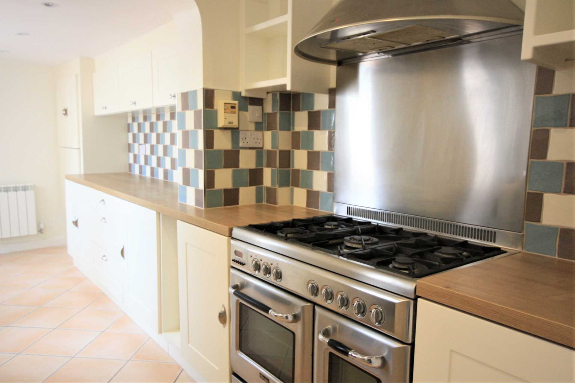 Georgetown - QUALIFIED, Image 3