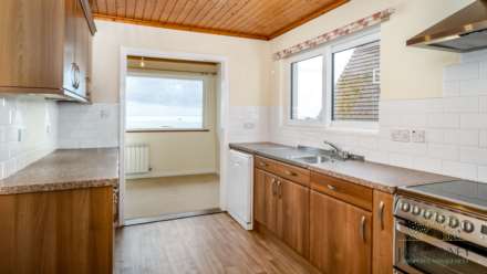 BEACH FRONT - PONTAC, Image 5