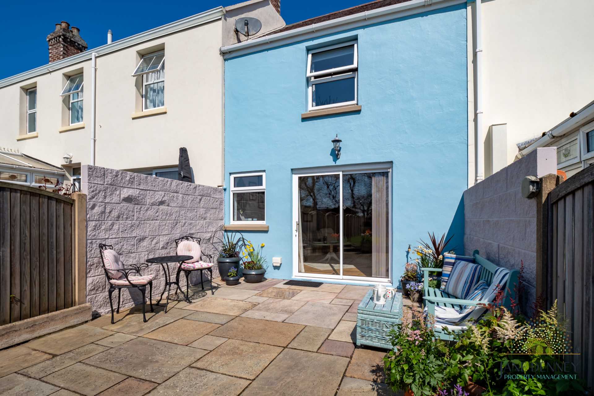 St Peter -  - Exceptional 2 Bedroom Cottage -QUALIFIED, Image 16