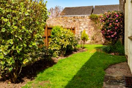 Oaklands Manor, Victoria Village, Image 10