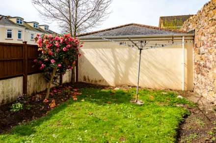 Oaklands Manor, Victoria Village, Image 11