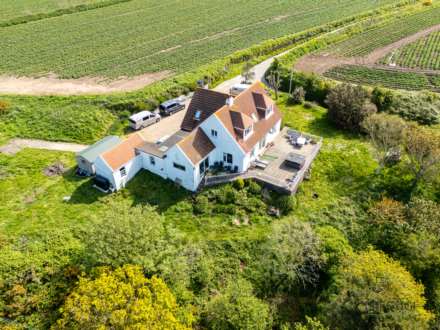4 Bedroom Detached, ST OUEN