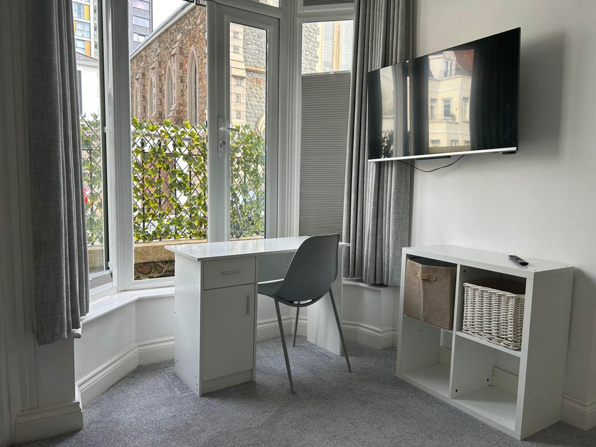 Victoria Street, St Helier, Image 1