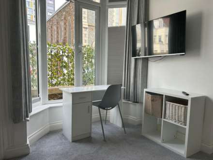Victoria Street, St Helier, Image 1