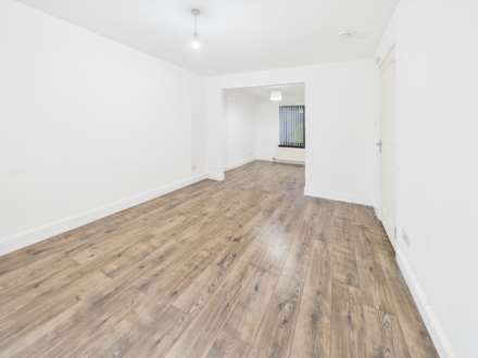 Ardencraig Drive, Castlemilk, Image 2