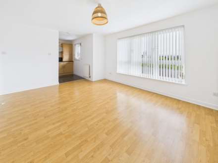 Saucel Crescent, Paisley, Image 7