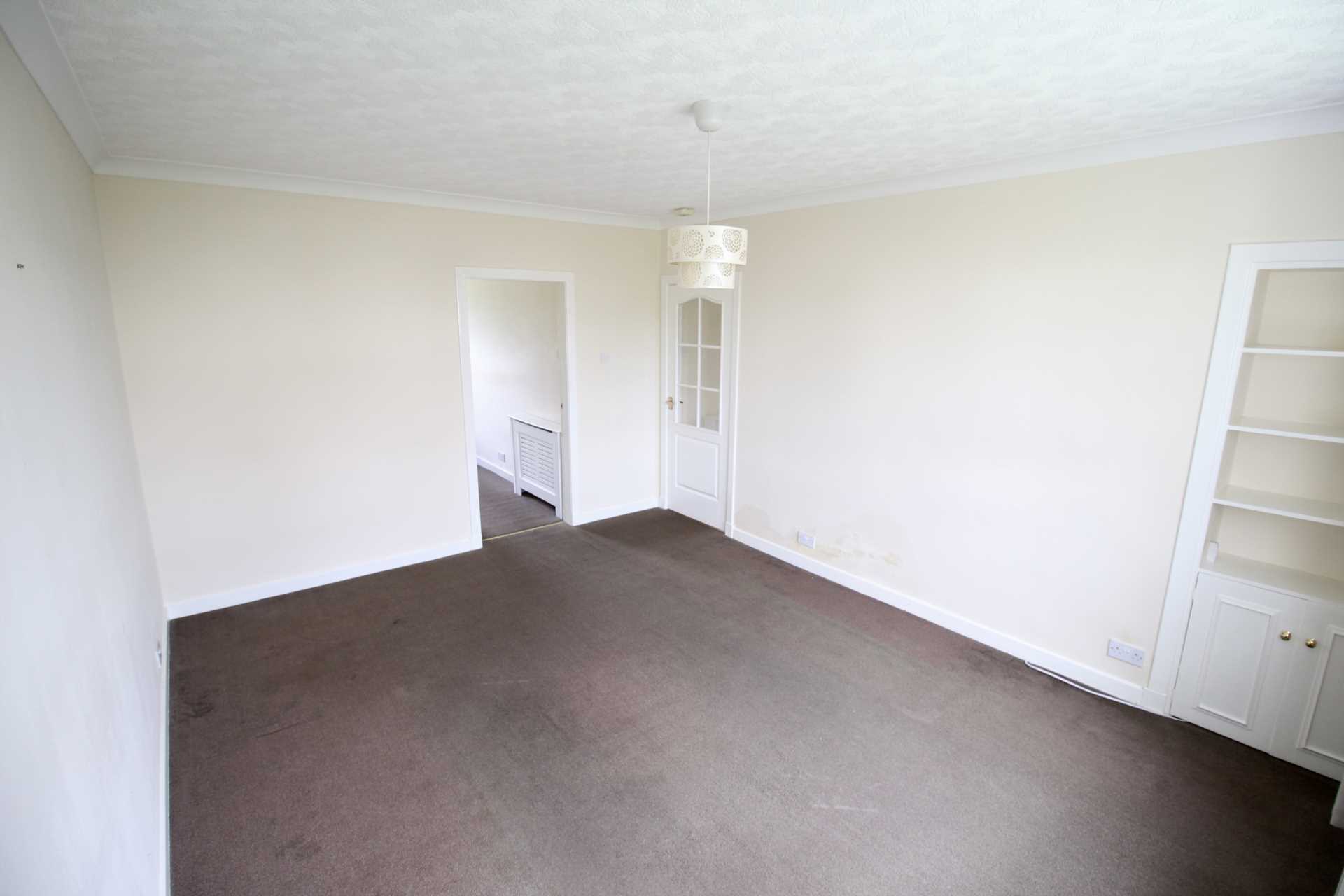 Lyle Crescent, Bishopton, Image 2