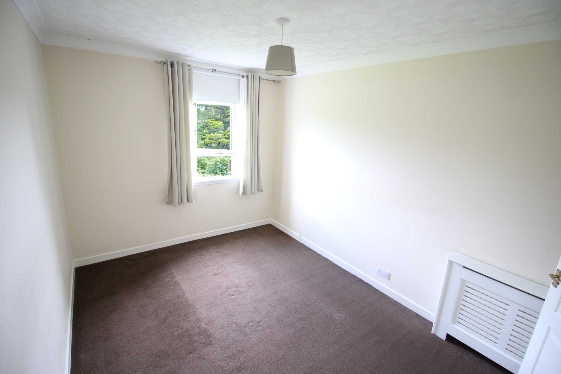 Lyle Crescent, Bishopton, Image 6