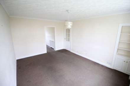 Lyle Crescent, Bishopton, Image 2