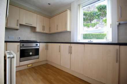 Lyle Crescent, Bishopton, Image 4