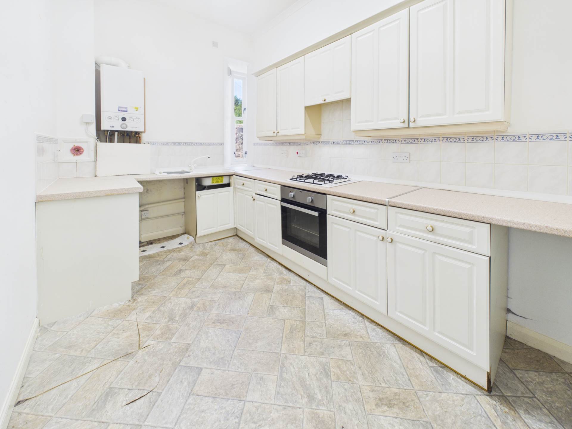 Maxwell Court, Coatbridge, Image 4