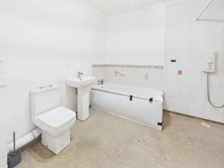 Maxwell Court, Coatbridge, Image 9
