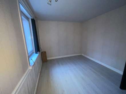 Prospecthill Road, Toryglen, Image 5