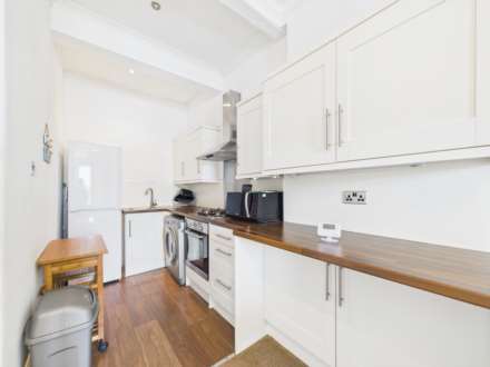 Barfillan Drive, Glasgow, Image 4