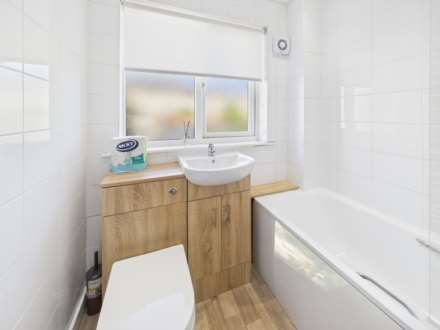 Buchan Green, Calderwood, East Kilbride, Image 10