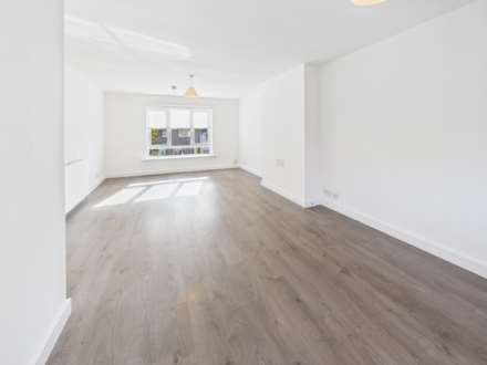Buchan Green, Calderwood, East Kilbride, Image 3
