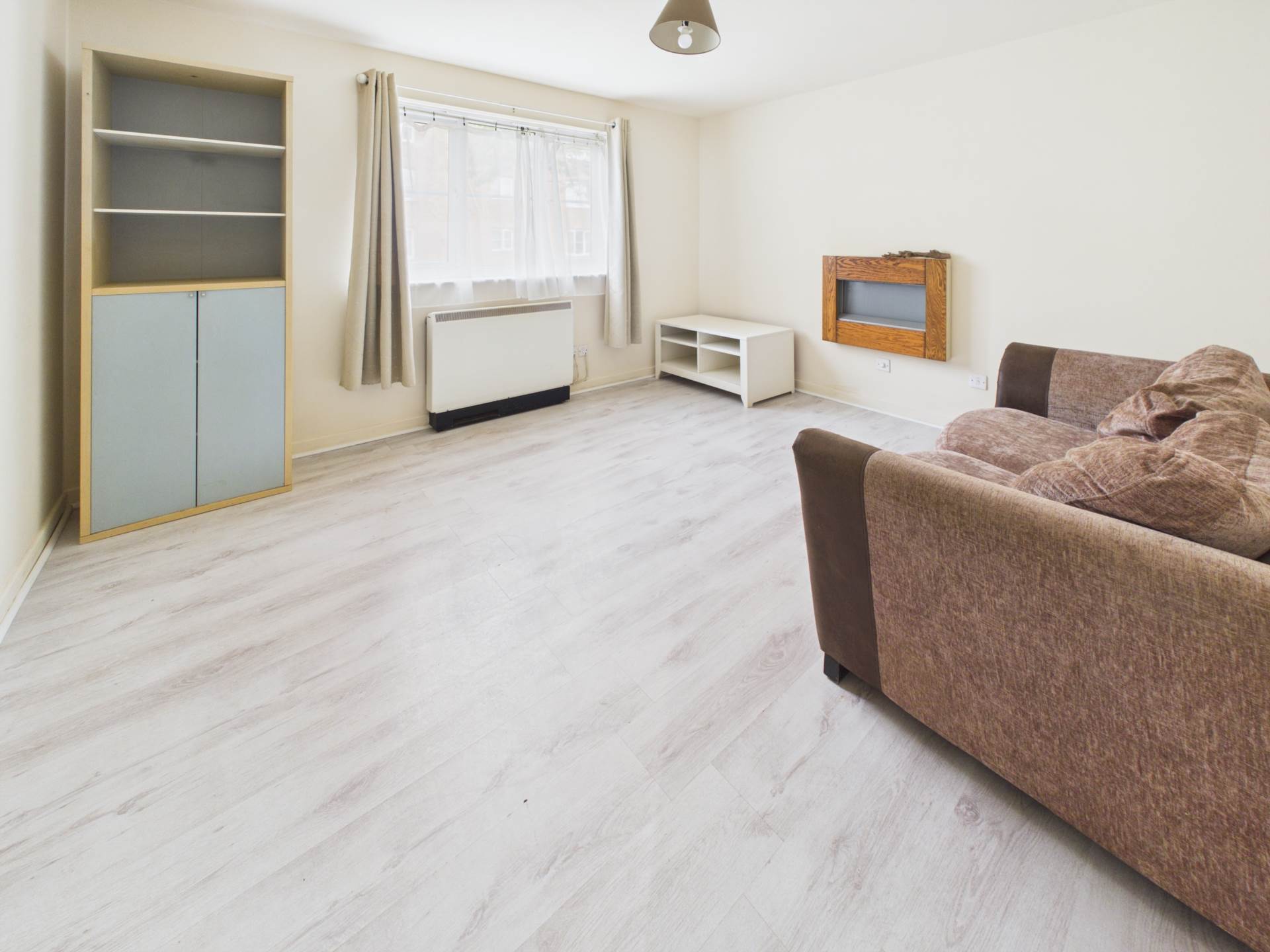 Flat 1, 6 Tullis Gardens, G40 1AF, Image 2
