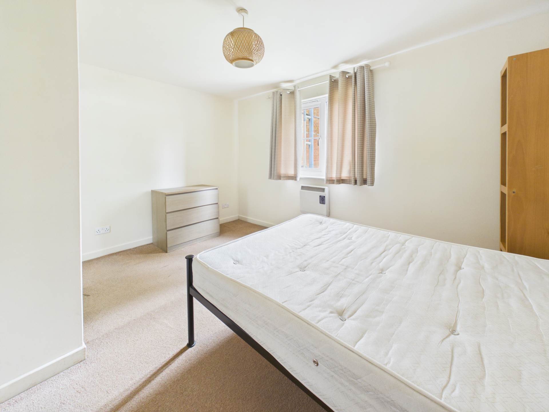 Flat 1, 6 Tullis Gardens, G40 1AF, Image 5