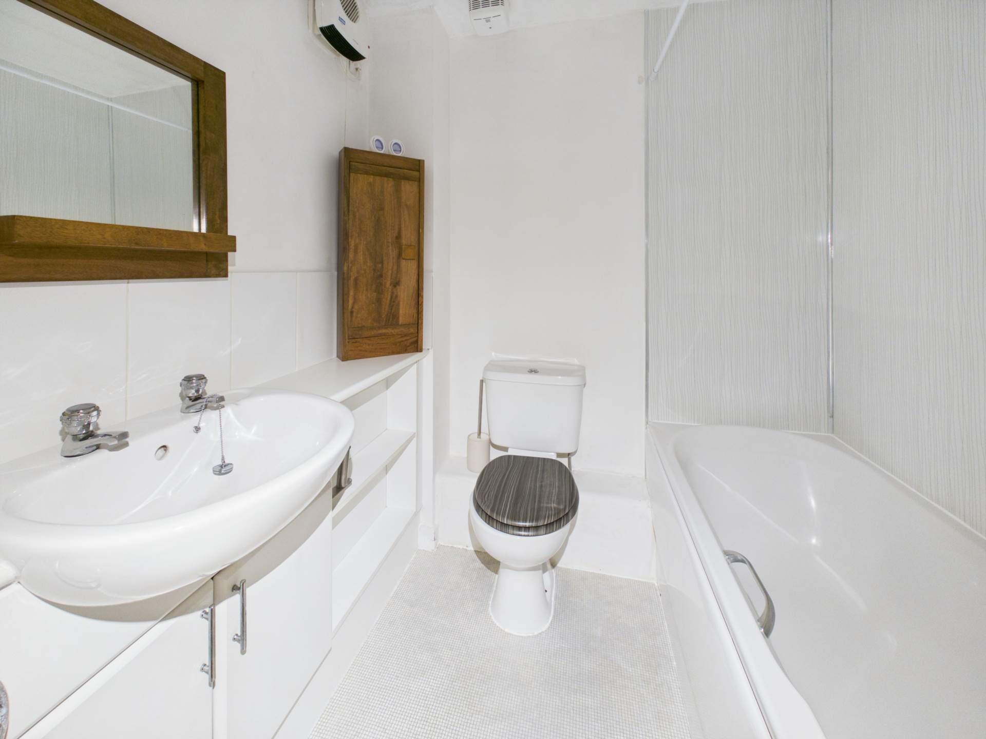 Flat 1, 6 Tullis Gardens, G40 1AF, Image 6