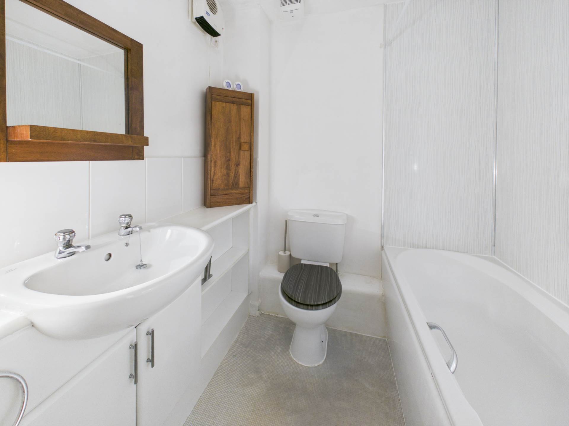 Flat 1, 6 Tullis Gardens, G40 1AF, Image 8