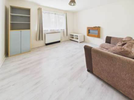Flat 1, 6 Tullis Gardens, G40 1AF, Image 2