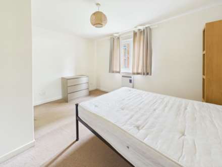 Flat 1, 6 Tullis Gardens, G40 1AF, Image 5