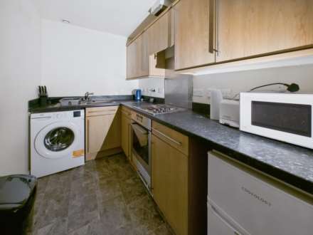Flat 1, 6 Tullis Gardens, G40 1AF, Image 9