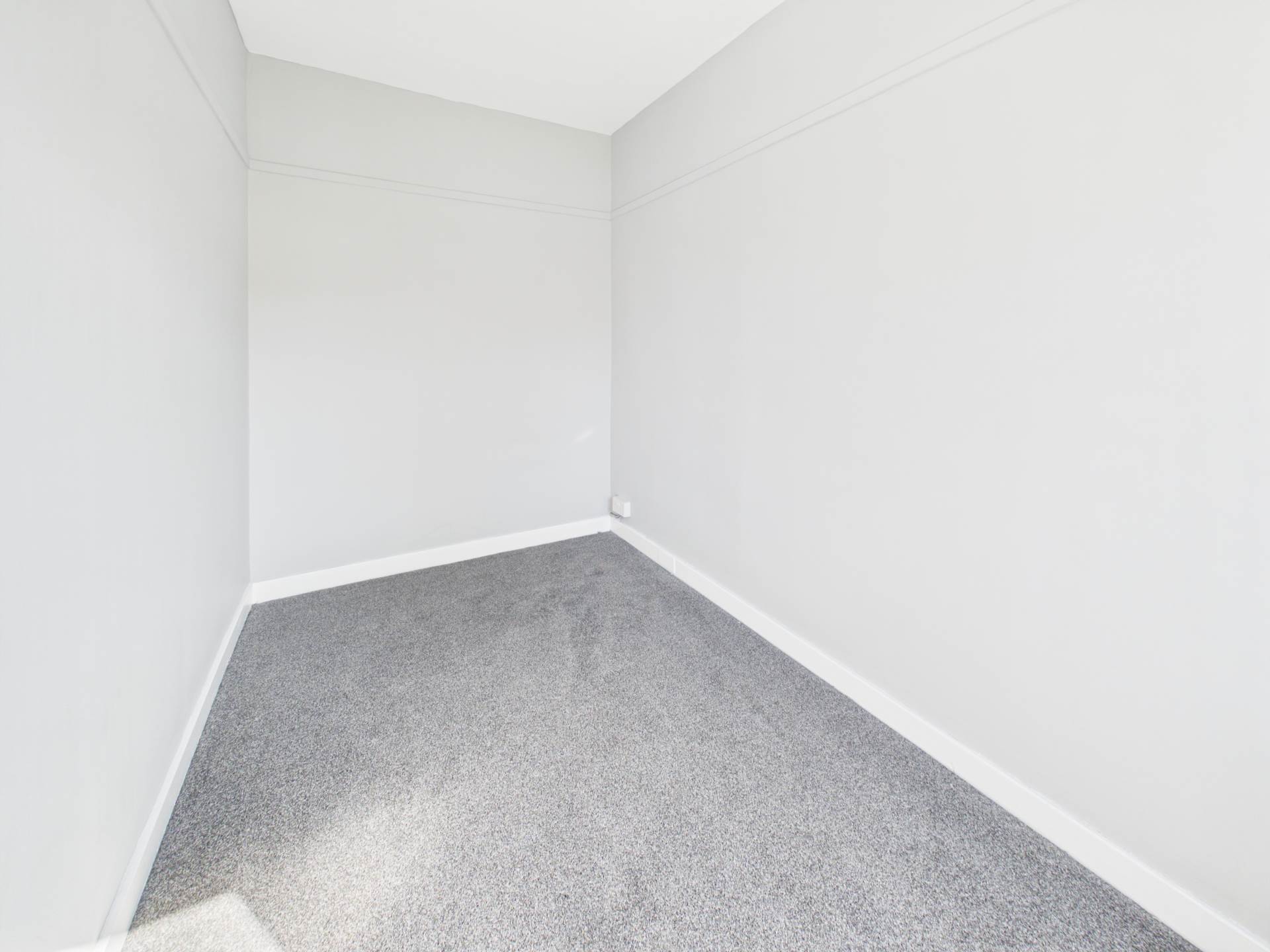 Highcroft Avenue, Croftfoot, Image 20