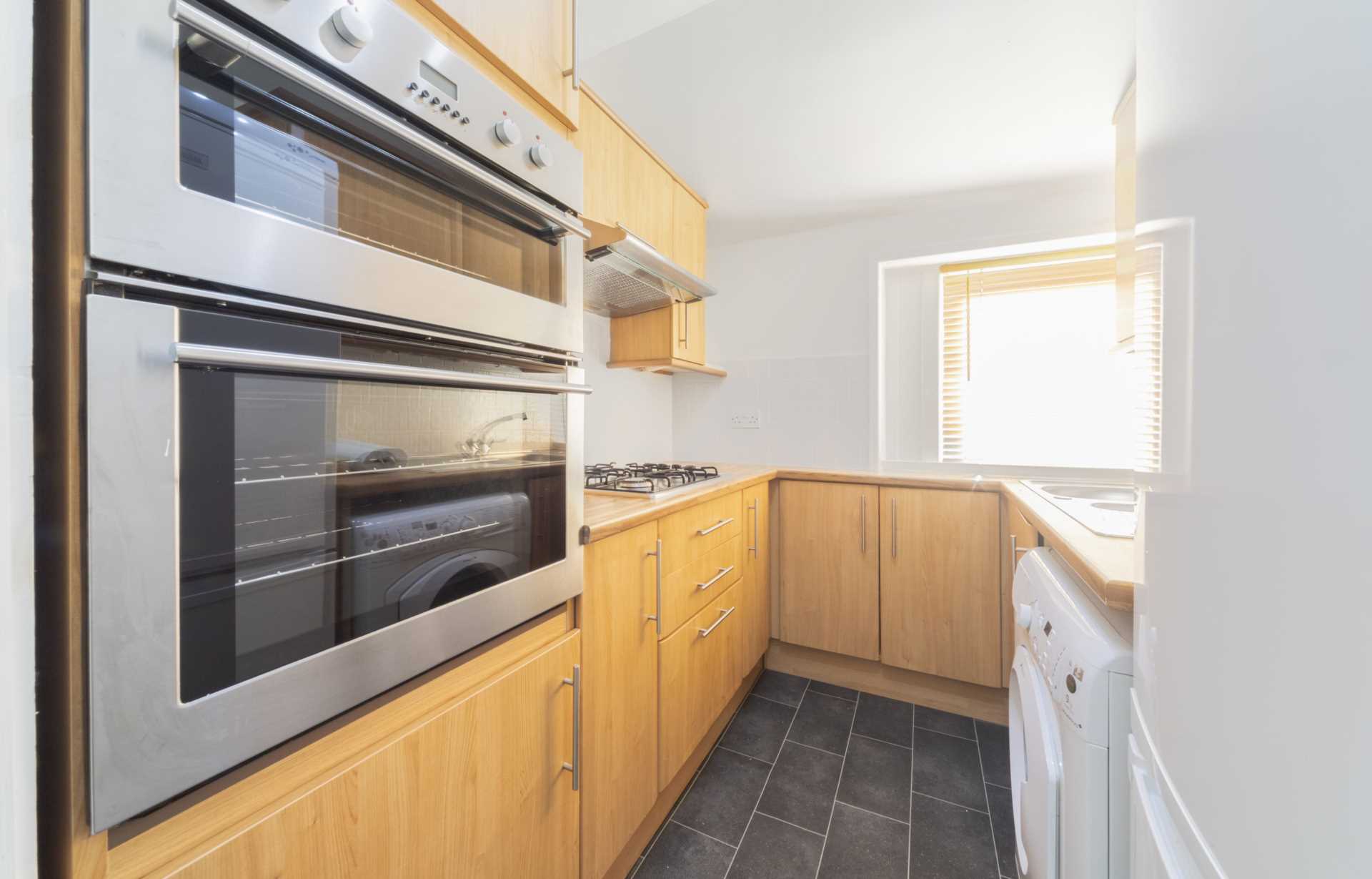 Highcroft Avenue, Croftfoot, Image 4